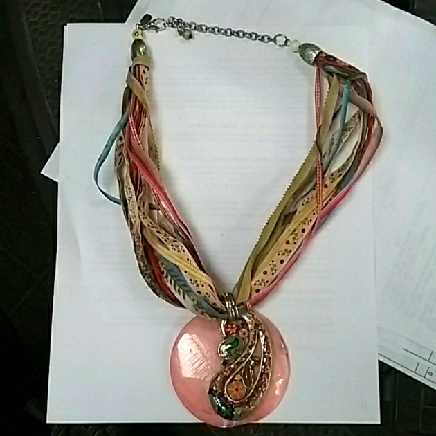 Treska Vintage Necklace 7$